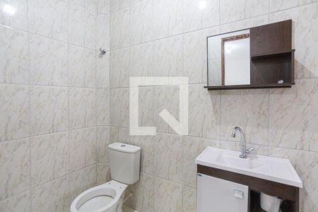 Banheiro de casa para alugar com 1 quarto, 40m² em Vila Menck, Osasco
