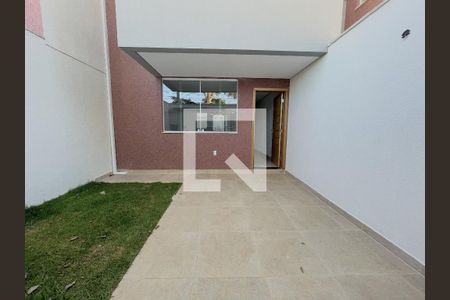 entrada de casa à venda com 3 quartos, 106m² em Itapoã, Belo Horizonte