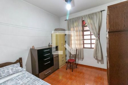 Quarto 2 de casa à venda com 3 quartos, 350m² em Vila Magnesita, Belo Horizonte