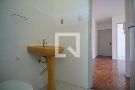 Banheiro  de apartamento à venda com 2 quartos, 65m² em Jardim São Pedro, Porto Alegre