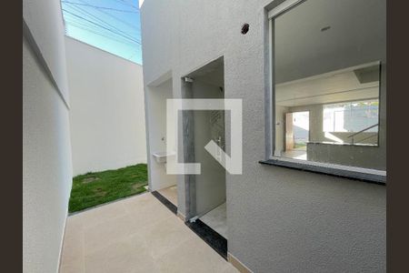 Varanda de casa à venda com 3 quartos, 185m² em Itapoã, Belo Horizonte