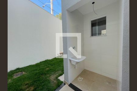 Varanda de casa à venda com 3 quartos, 185m² em Itapoã, Belo Horizonte