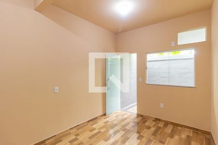 Sala de casa para alugar com 1 quarto, 40m² em Campo Grande, Rio de Janeiro