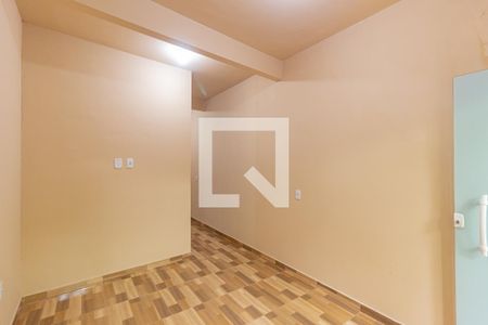 Sala de casa para alugar com 1 quarto, 40m² em Campo Grande, Rio de Janeiro