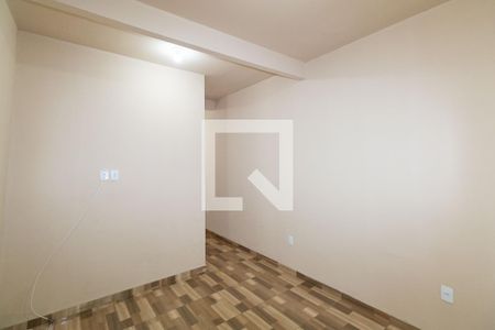 Sala de casa para alugar com 1 quarto, 40m² em Campo Grande, Rio de Janeiro