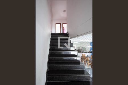 Escada de casa à venda com 3 quartos, 150m² em Jardim Guanabara, Belo Horizonte