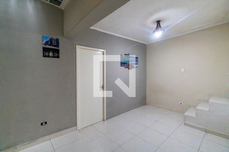 Sala de casa para alugar com 2 quartos, 60m² em Vila Fachini, São Paulo