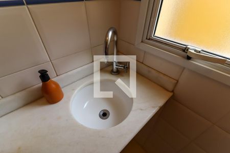 Lavabo de casa à venda com 3 quartos, 185m² em Jardim Ampliacao, São Paulo