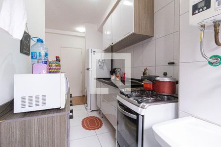 Cozinha e área de serviço de apartamento à venda com 2 quartos, 53m² em City Bussocaba, Osasco