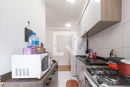 Cozinha e área de serviço de apartamento à venda com 2 quartos, 53m² em City Bussocaba, Osasco