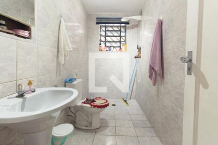 Casa à venda com 180m², 2 quartos e 1 vaga Casa à venda com 180m², 2 quartos e 1 vagaBanheiro