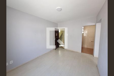 Sala de apartamento para alugar com 1 quarto, 32m² em Bento Ribeiro, Rio de Janeiro