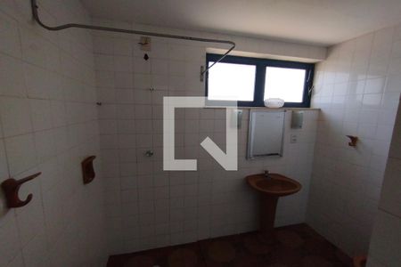 Banheiro de apartamento para alugar com 1 quarto, 42m² em Centro, Ribeirão Preto