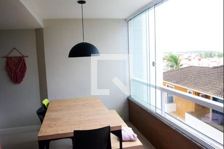 Sala com área gurmet de apartamento para alugar com 2 quartos, 67m² em Praia do Flamengo, Salvador