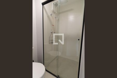 Banheiro de apartamento para alugar com 1 quarto, 32m² em Butantã, São Paulo