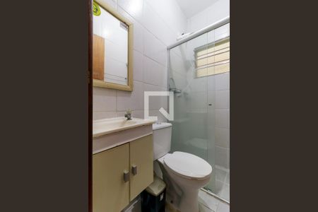 Banheiro de casa para alugar com 1 quarto, 40m² em Jardim Casablanca, São Paulo