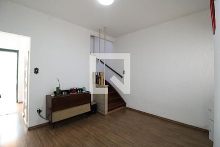 Sala 2 de casa para alugar com 2 quartos, 120m² em Vila Pompéia, São Paulo