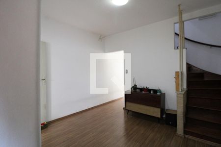 Sala 2 de casa para alugar com 2 quartos, 120m² em Vila Pompéia, São Paulo