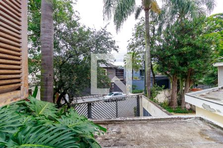 Casa à venda com 500m², 3 quartos e 4 vagas Casa à venda com 500m², 3 quartos e 4 vagasSuíte- Vista