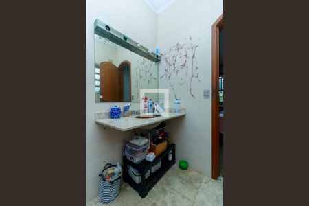 Casa à venda com 500m², 3 quartos e 4 vagas Casa à venda com 500m², 3 quartos e 4 vagasSuíte - Banheiro