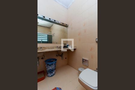 Casa à venda com 500m², 3 quartos e 4 vagas Casa à venda com 500m², 3 quartos e 4 vagasBanheiro 3