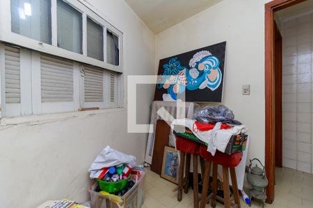 Casa à venda com 500m², 3 quartos e 4 vagas Casa à venda com 500m², 3 quartos e 4 vagasEdícula