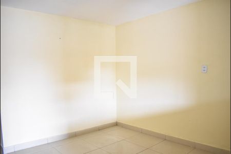 Sala de casa para alugar com 1 quarto, 48m² em Campo Grande, Rio de Janeiro