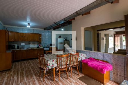 Sala/Cozinha de casa à venda com 3 quartos, 100m² em Hípica, Porto Alegre