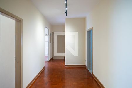 Corredor de apartamento para alugar com 2 quartos, 120m² em República, São Paulo