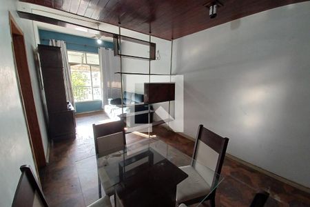 Sala de apartamento à venda com 2 quartos, 70m² em Centro, Niterói