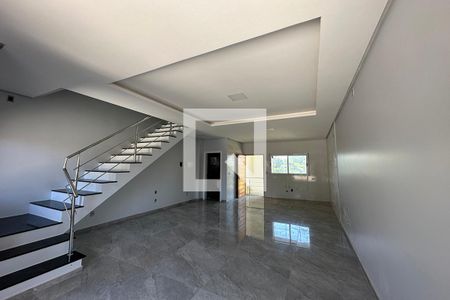 Sala de casa à venda com 3 quartos, 150m² em Campestre, São Leopoldo