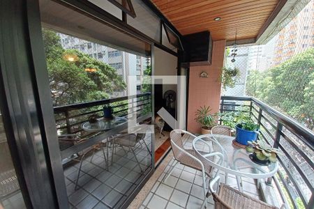 Varanda de apartamento à venda com 4 quartos, 180m² em Icaraí, Niterói