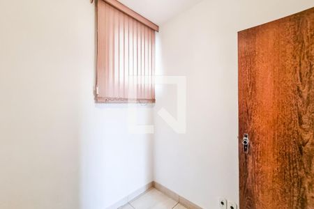 Quarto 1 de apartamento à venda com 3 quartos, 75m² em Nova Cachoeirinha, Belo Horizonte