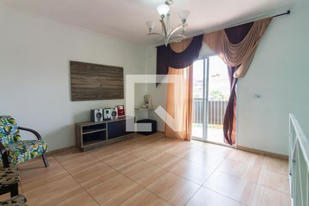 Sala de casa à venda com 5 quartos, 125m² em Conceição, Osasco