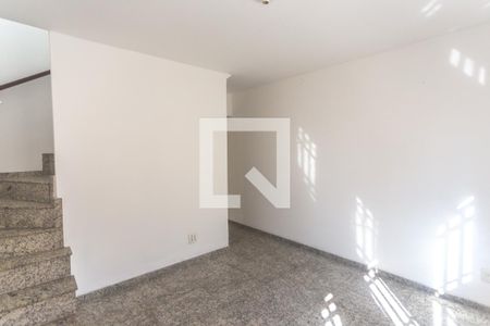 Sala de estar de casa à venda com 3 quartos, 229m² em Rudge Ramos, São Bernardo do Campo