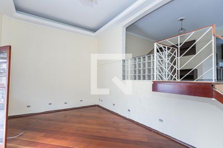 Sala 1 de casa para alugar com 3 quartos, 170m² em Vila Francos, São Paulo