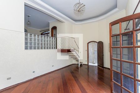 Sala 1 de casa para alugar com 3 quartos, 170m² em Vila Francos, São Paulo