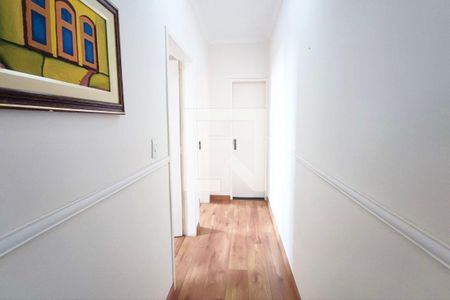 Corredor de apartamento à venda com 2 quartos, 79m² em Vila Pompéia, Campinas