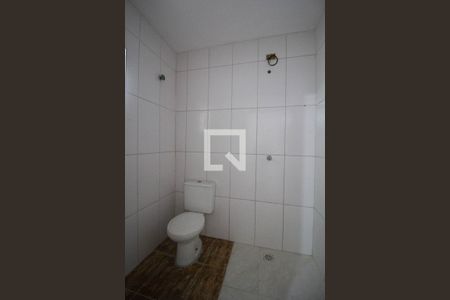 Banheiro de casa para alugar com 1 quarto, 60m² em Jardim das Camélias, São Paulo