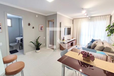 Sala de apartamento para alugar com 1 quarto, 64m² em Centro, Campinas