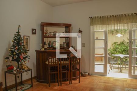 Sala de casa à venda com 4 quartos, 154m² em Lar São Paulo, São Paulo