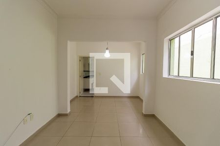 Sala de casa para alugar com 3 quartos, 231m² em Cambuci, São Paulo