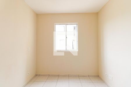 Quarto 2 de apartamento para alugar com 2 quartos, 52m² em Fazendinha, Curitiba