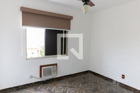 Quarto 1 de apartamento para alugar com 2 quartos, 50m² em Irajá, Rio de Janeiro