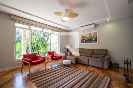 Sala de casa à venda com 3 quartos, 214m² em Ipanema, Porto Alegre