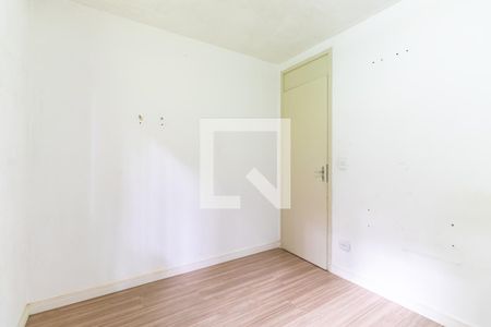 Quarto 2 de apartamento para alugar com 2 quartos, 54m² em Guarapiranga, São Paulo