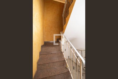Escada de casa à venda com 4 quartos, 171m² em Freguesia do Ó, São Paulo