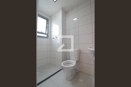 Banheiro de kitnet/studio para alugar com 1 quarto, 40m² em Mooca, São Paulo