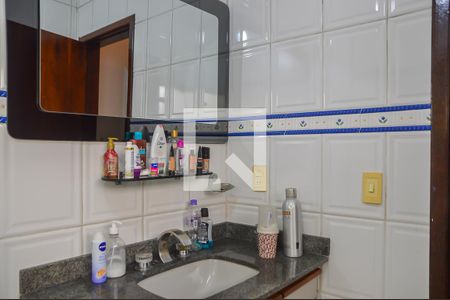 Casa para alugar com 378m², 4 quartos e 4 vagas Casa para alugar com 378m², 4 quartos e 4 vagasBanheiro da Suíte 4