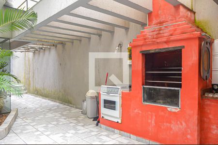 Casa para alugar com 378m², 4 quartos e 4 vagas Casa para alugar com 378m², 4 quartos e 4 vagasQuintal e Churrasqueira